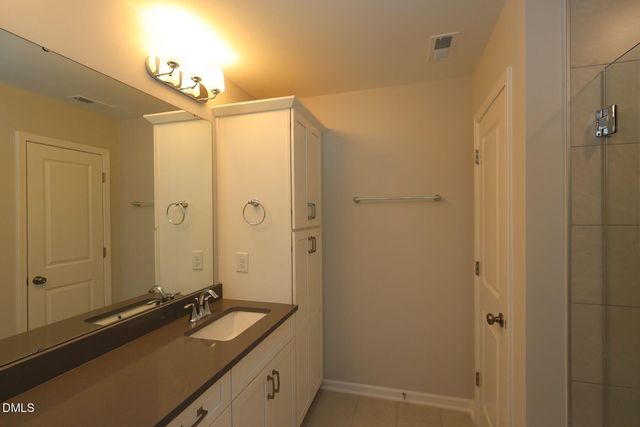 5007 Jowett'S Walk Drive 38, Cary, NC 27519