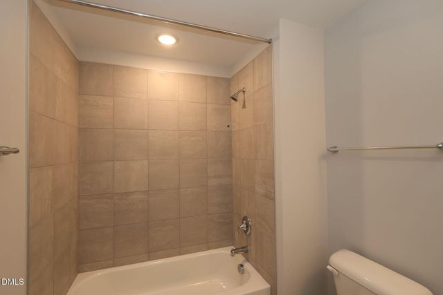 5007 Jowett'S Walk Drive 38, Cary, NC 27519