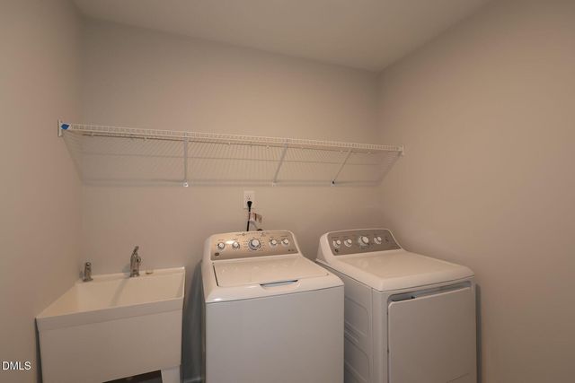 5007 Jowett'S Walk Drive 38, Cary, NC 27519