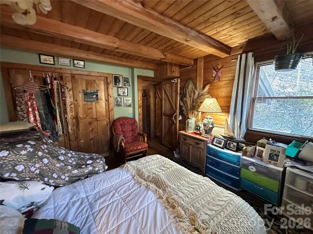 55 Comet Lane, Waynesville, NC 28785