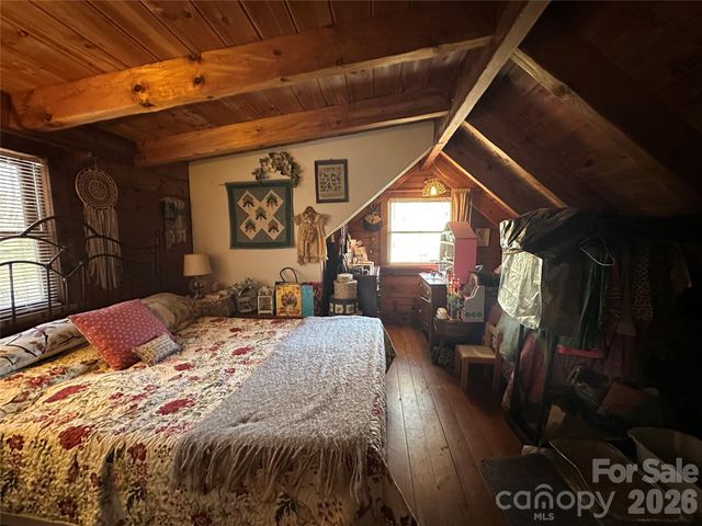 55 Comet Lane, Waynesville, NC 28785