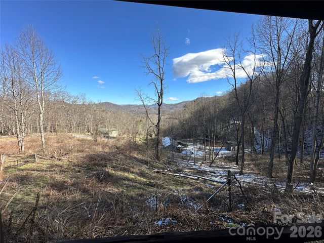 55 Comet Lane, Waynesville, NC 28785