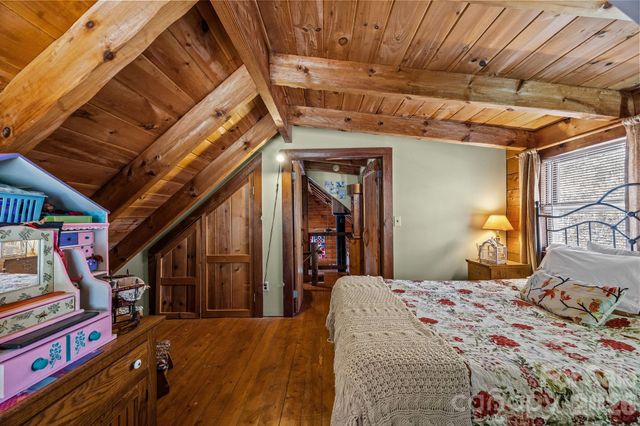 55 Comet Lane, Waynesville, NC 28785