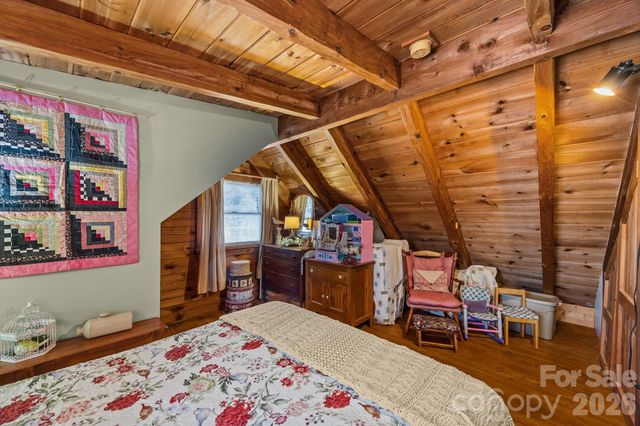 55 Comet Lane, Waynesville, NC 28785