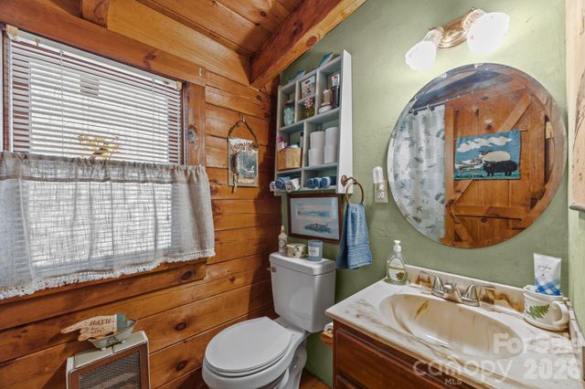 55 Comet Lane, Waynesville, NC 28785