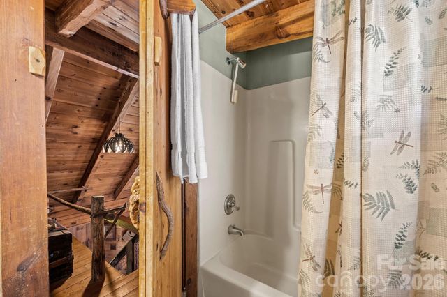 55 Comet Lane, Waynesville, NC 28785