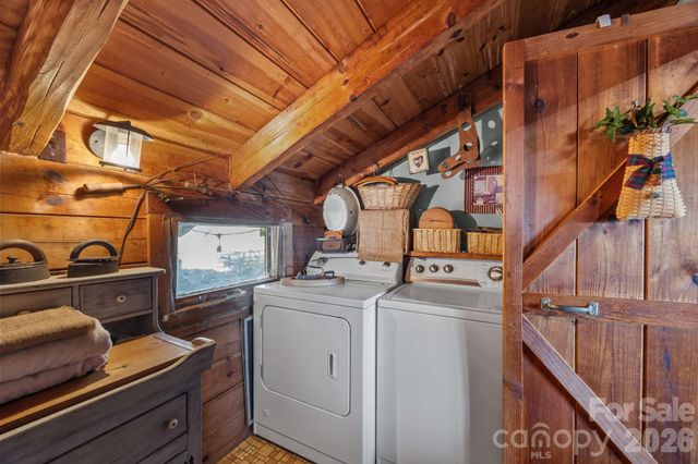 55 Comet Lane, Waynesville, NC 28785