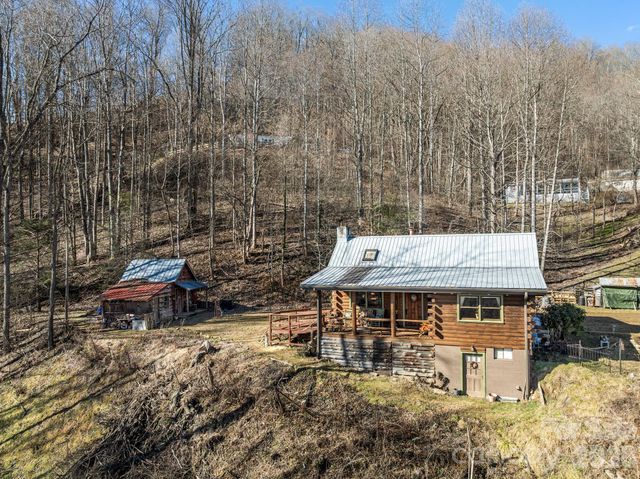 55 Comet Lane, Waynesville, NC 28785