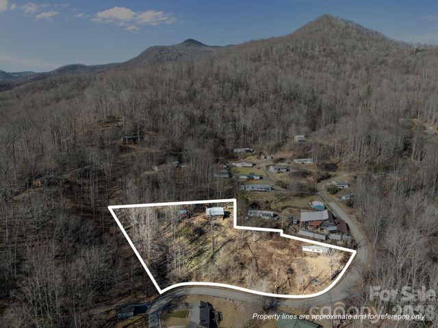 55 Comet Lane, Waynesville, NC 28785