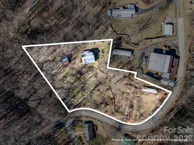 55 Comet Lane, Waynesville, NC 28785