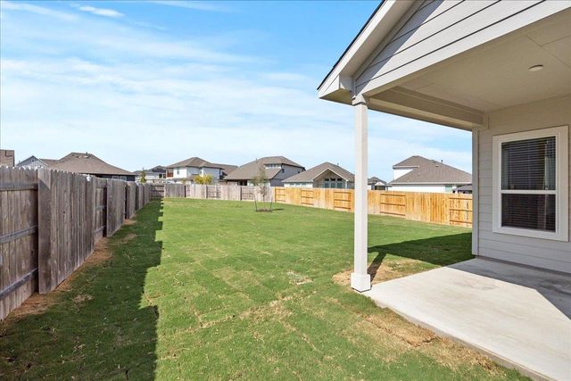 122 Paul Pena DR, San Marcos, TX 78666