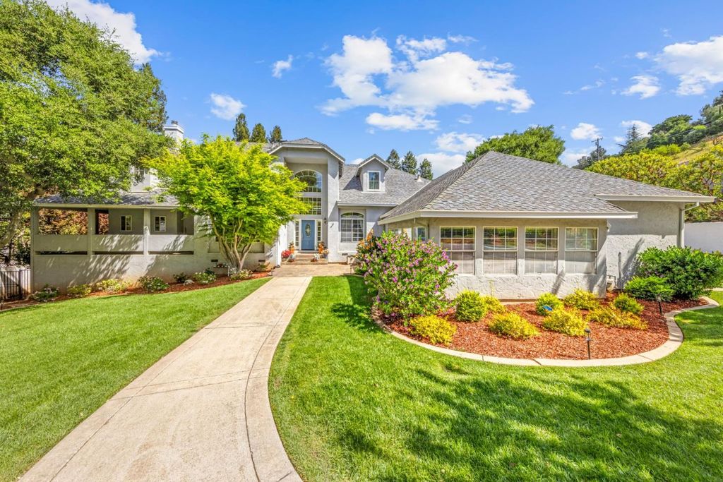 18216 Sparhawk Way, Morgan Hill, CA 95037