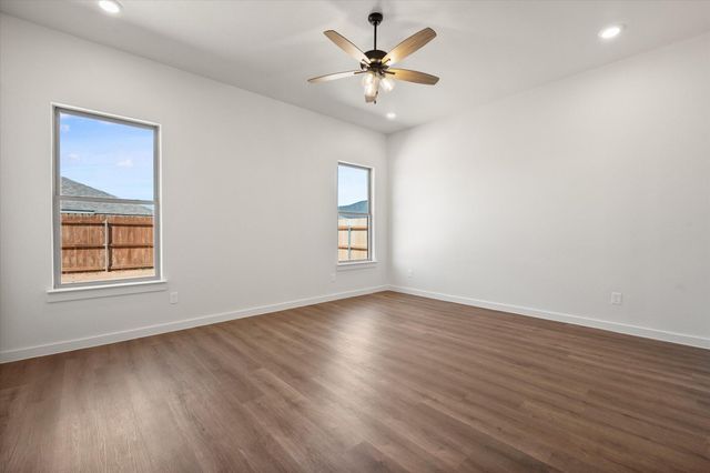 310 E 24th Street, Wolfforth, TX 79382