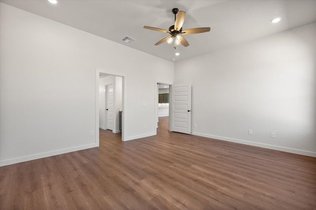 310 E 24th Street, Wolfforth, TX 79382