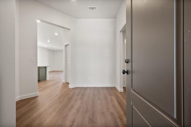 310 E 24th Street, Wolfforth, TX 79382