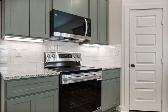 310 E 24th Street, Wolfforth, TX 79382