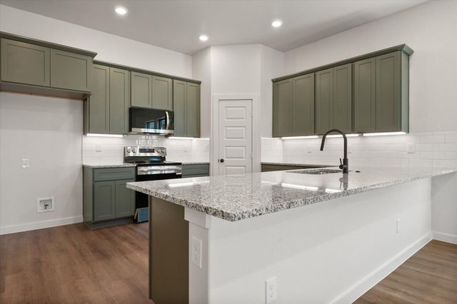 310 E 24th Street, Wolfforth, TX 79382