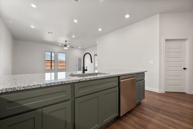 310 E 24th Street, Wolfforth, TX 79382