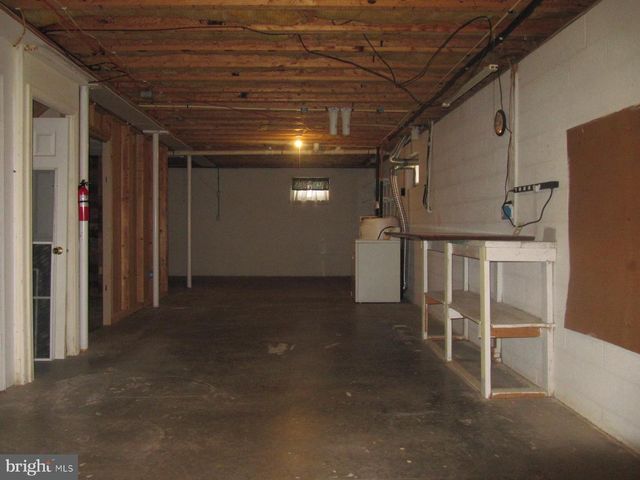 29 CHINKAPIN DR, New Oxford, PA 17350