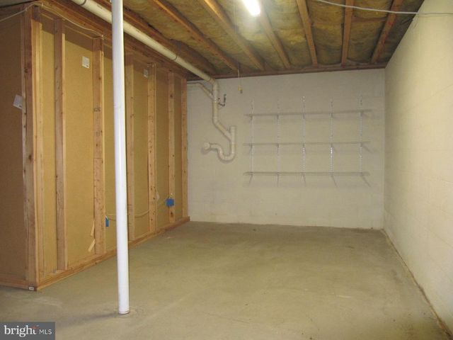 29 CHINKAPIN DR, New Oxford, PA 17350