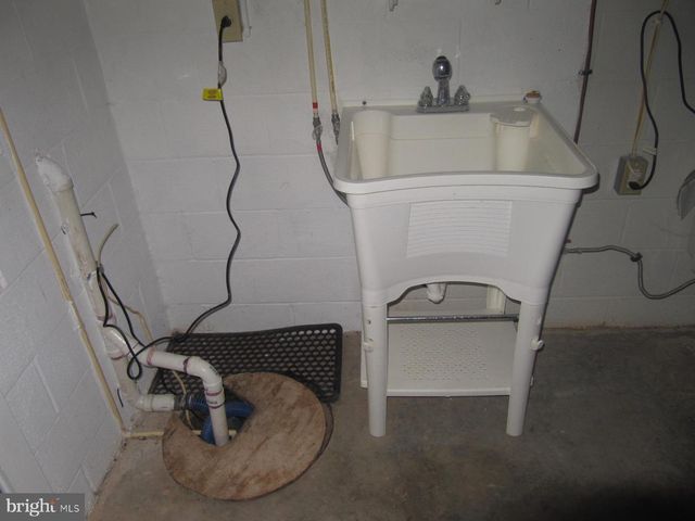 29 CHINKAPIN DR, New Oxford, PA 17350