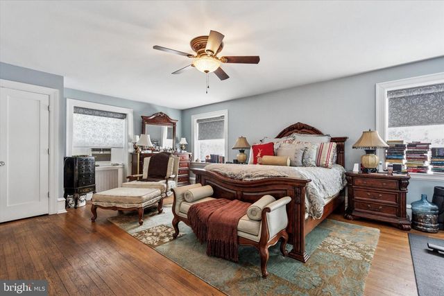 6380 CITY AVE, Philadelphia, PA 19151