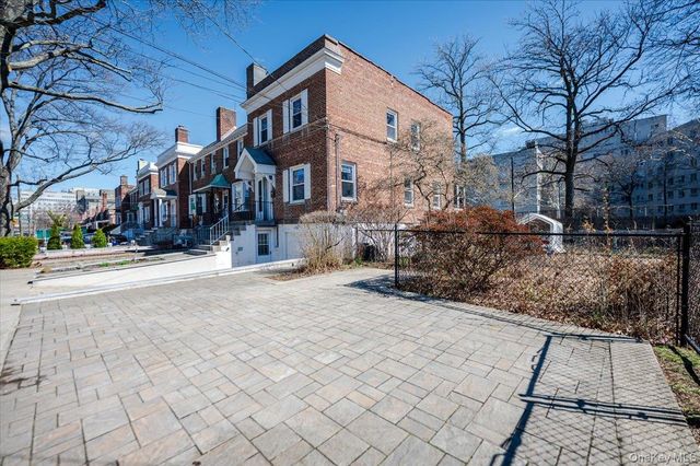 1776 Seminole Avenue, Bronx, NY 10461