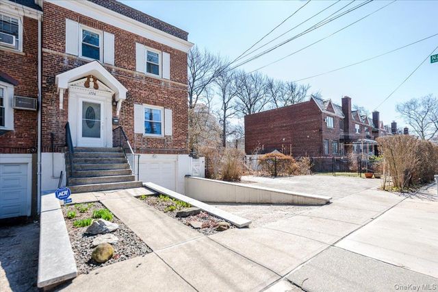 1776 Seminole Avenue, Bronx, NY 10461