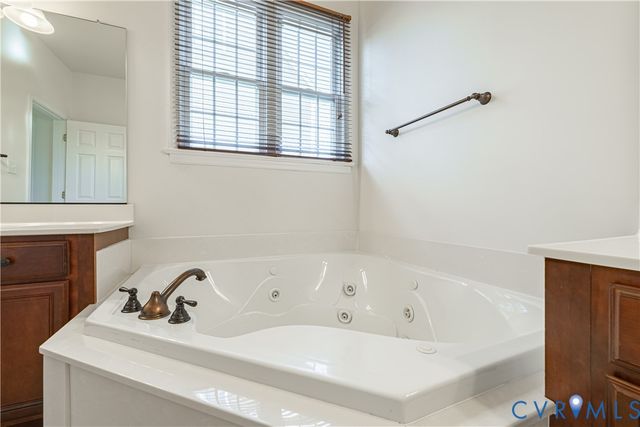 5039 Willows Green Rd, Henrico, VA 23059