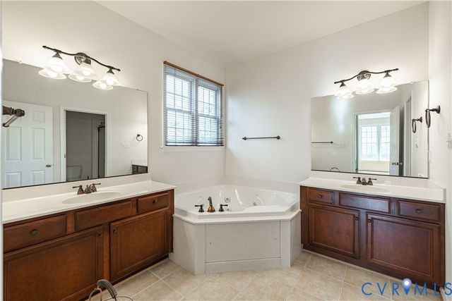 5039 Willows Green Rd, Henrico, VA 23059