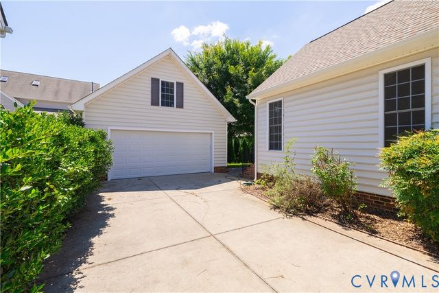 5039 Willows Green Rd, Henrico, VA 23059