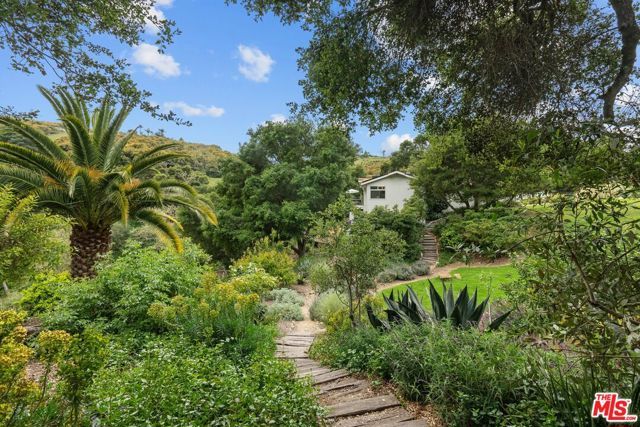 10697 Calle Quebrada, Goleta, CA 93117