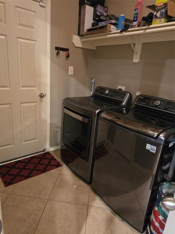 2414 Hidden Park Court, Richmond, TX 77469