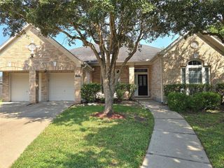2414 Hidden Park Court, Richmond, TX 77469