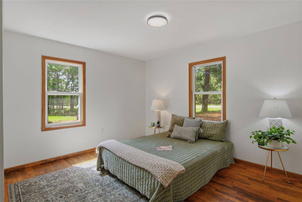 Image 19 of property listing at 21321 County Highway X, Cadott, WI 54727