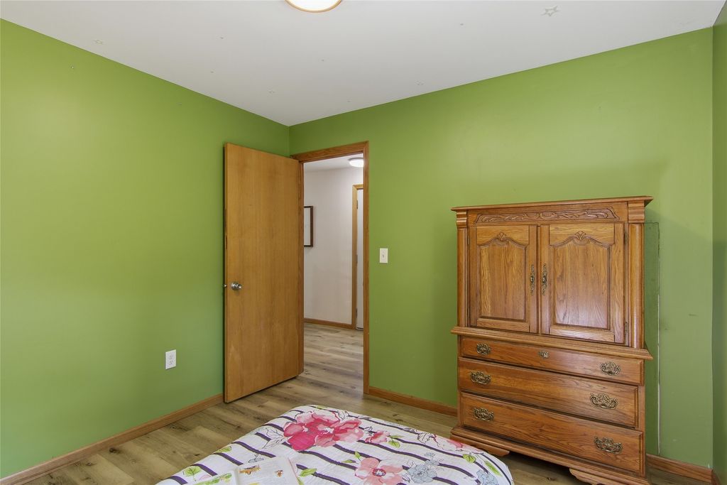 Image 22 of property listing at 21321 County Highway X, Cadott, WI 54727