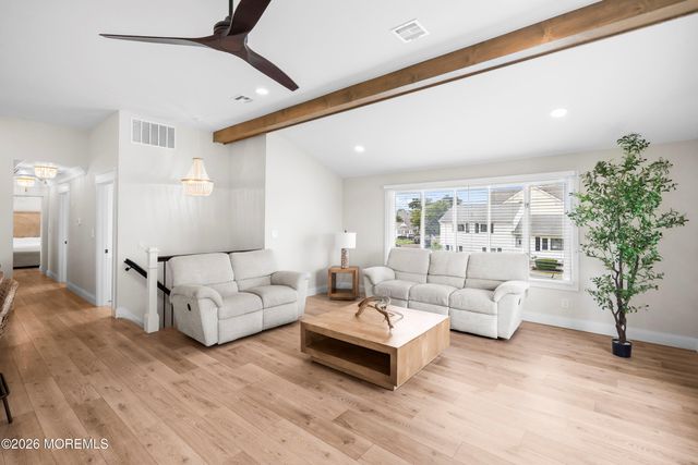 25 Niblick Street, Point Pleasant Beach, NJ 08742