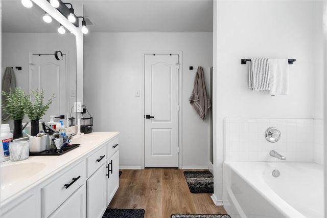 1024 Ridgetop Drive, Justin, TX 76247