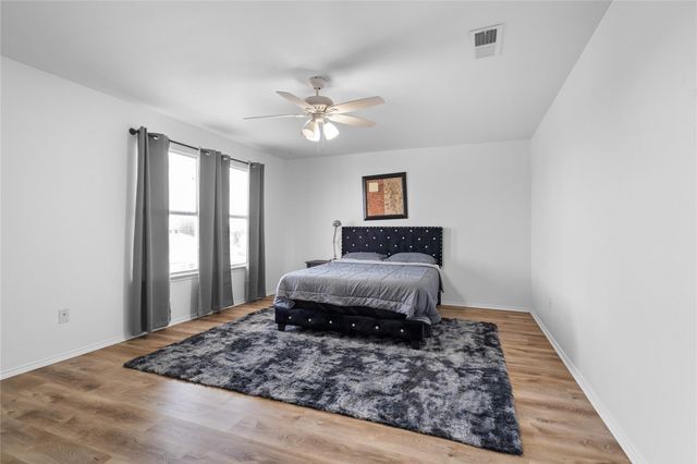 1024 Ridgetop Drive, Justin, TX 76247