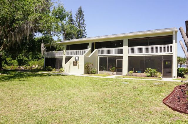 1775 CUPECOY CIRCLE O6, Lutz, FL 33558