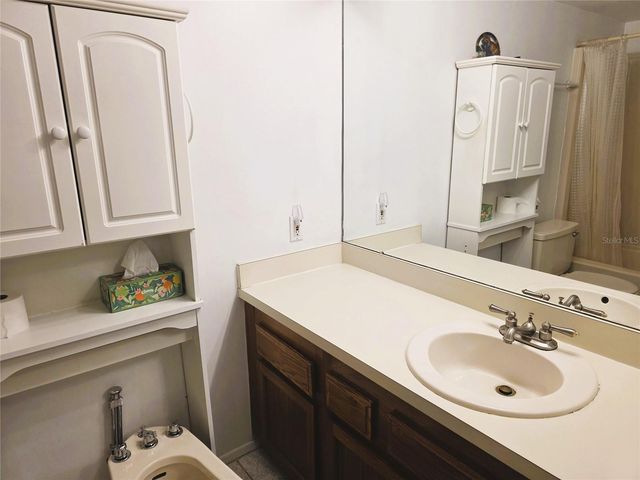 1775 CUPECOY CIRCLE O6, Lutz, FL 33558