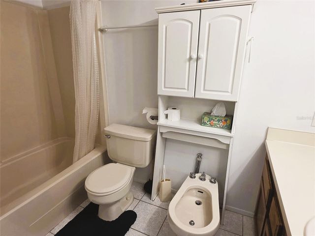 1775 CUPECOY CIRCLE O6, Lutz, FL 33558