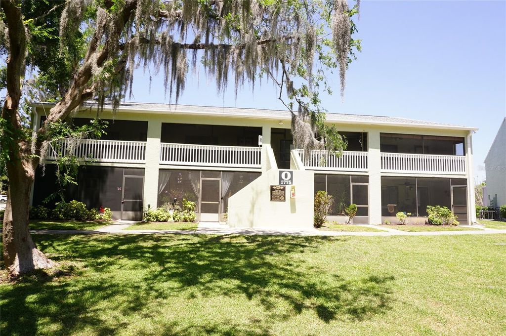 1775 CUPECOY CIRCLE O6, Lutz, FL 33558