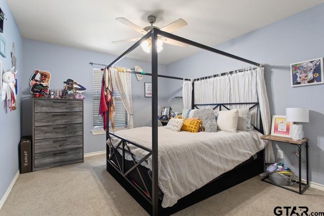 918 Millstone Ln, Chandler, TX 75758