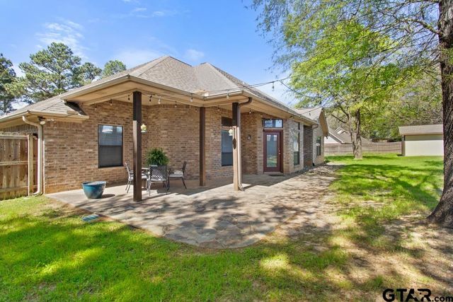 918 Millstone Ln, Chandler, TX 75758