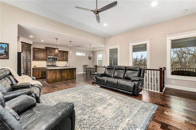 4925 Tallgrass Street, Leavenworth, KS 66048