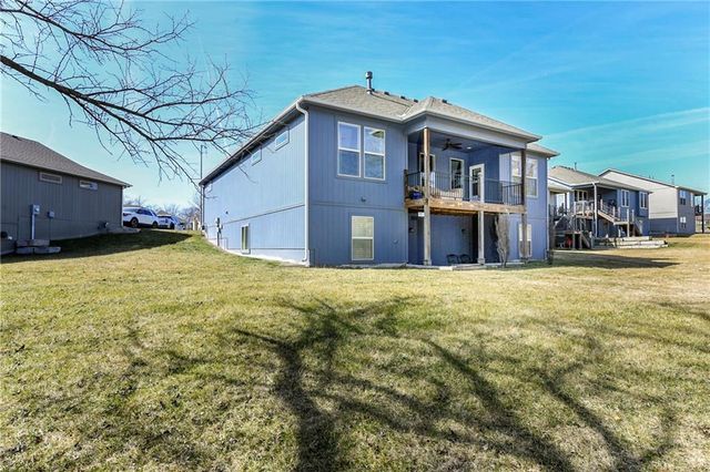 4925 Tallgrass Street, Leavenworth, KS 66048