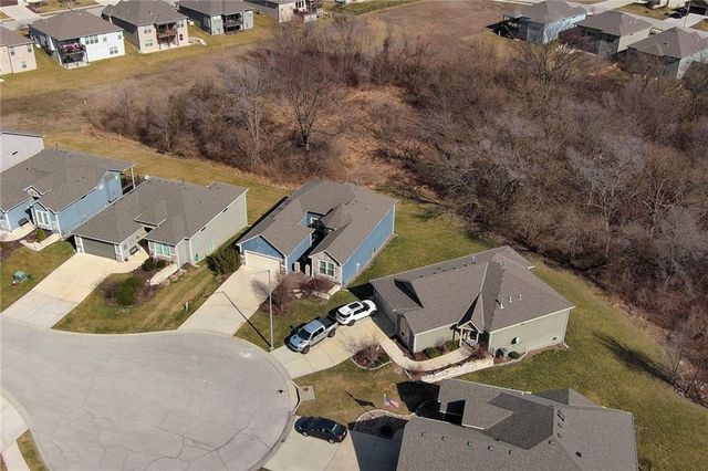 4925 Tallgrass Street, Leavenworth, KS 66048