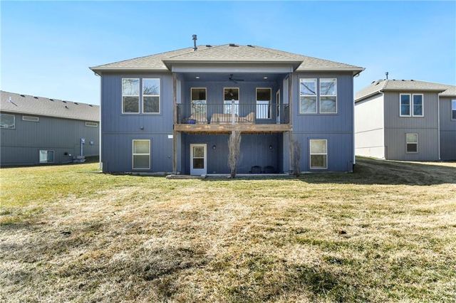 4925 Tallgrass Street, Leavenworth, KS 66048