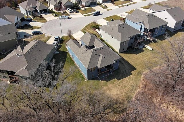 4925 Tallgrass Street, Leavenworth, KS 66048
